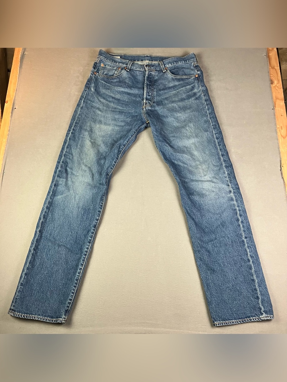 Levi’s 501 ‘93 Premium Men’s Jeans Size 34x34 Blue Denim Button Fly Pants. In go